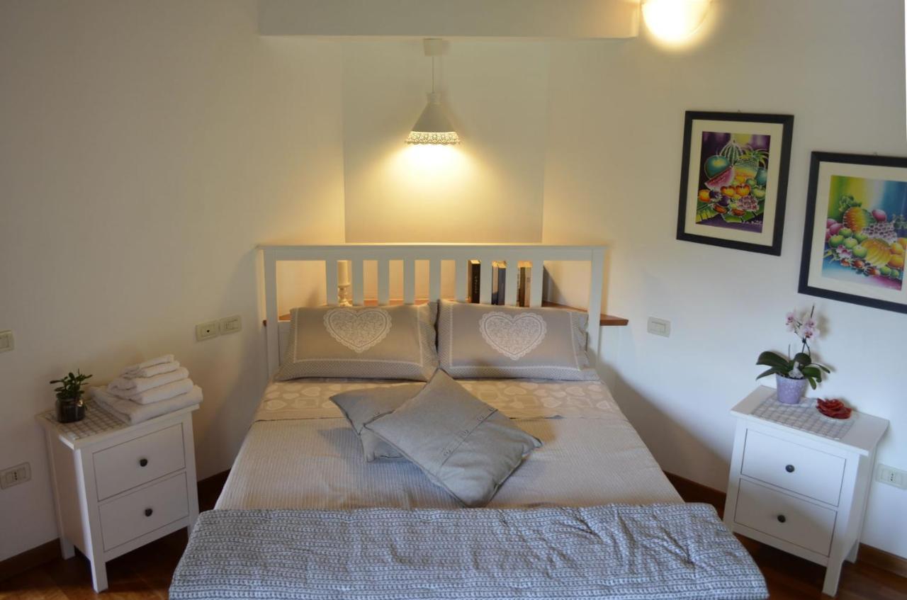 アーラ Ca Ulivi Bed & Breakfast エクステリア 写真