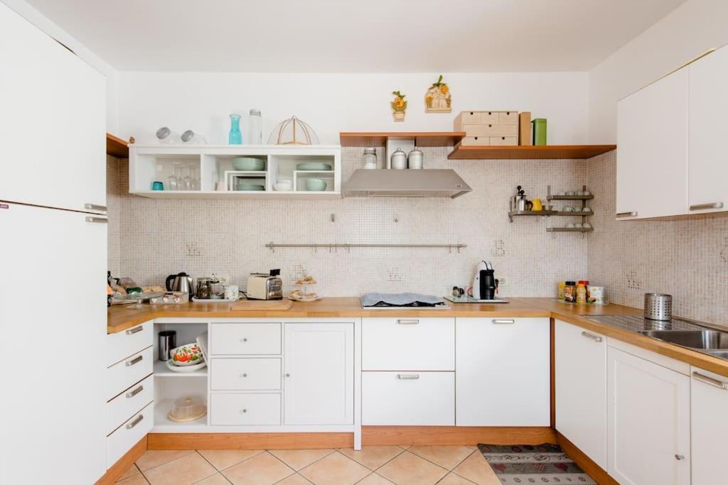 アーラ Ca Ulivi Bed & Breakfast エクステリア 写真